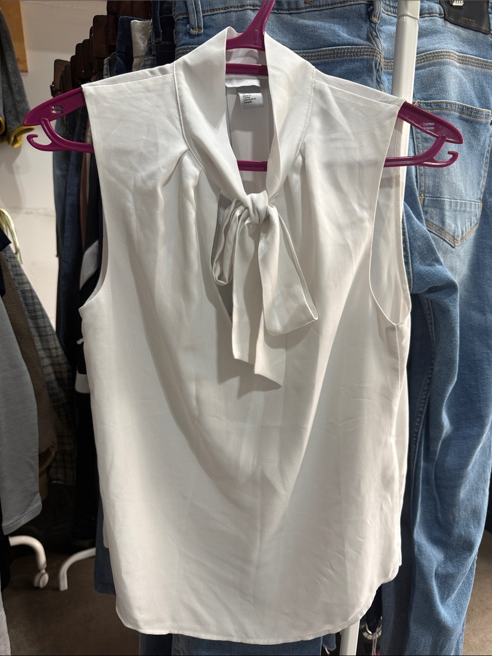 H&M White Sleeveless Tie-Neck Camisole